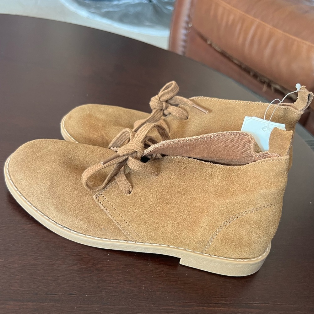 NWT GAP kids shoes